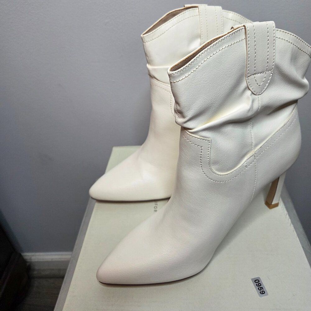 Oasis Society White Kate Faux Leather Spiked Heel Women's Booties, Size 10